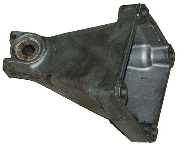 Кронштейн подушки (опоры) двигателя, правой A6112230304 MERCEDES