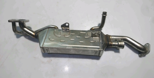 Радиатор системы EGR A6421401875 MERCEDES