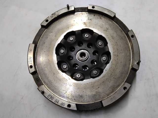 Демпферный маховик A6510300400 MERCEDES
