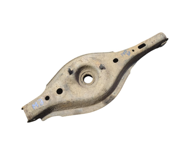 Балансир задний нижний, правый B45A28300C MAZDA