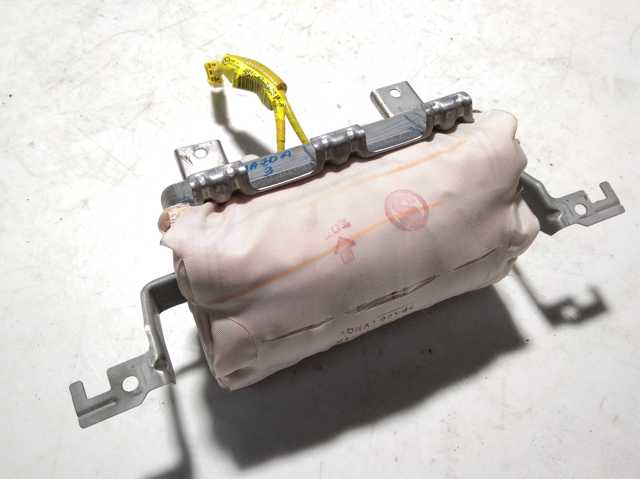 Подушка безопасности (AIRBAG) пассажирская B62S57K50 MAZDA