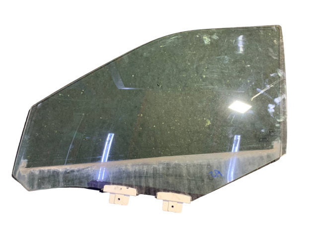 Стекло передней двери, левой BB5Z7821411A FORD