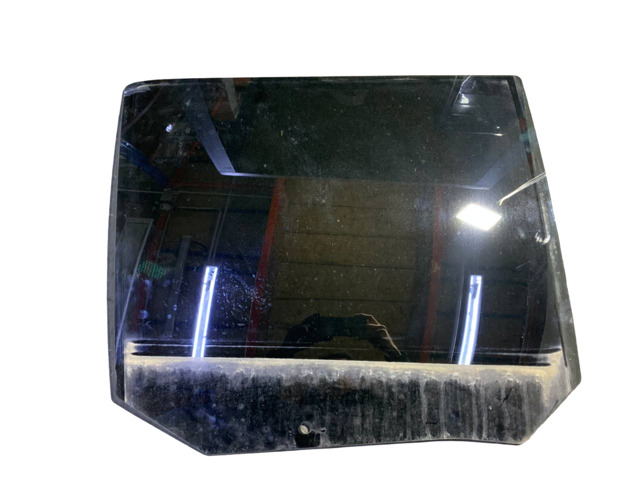 Окно задней двери BB5Z7825712C FORD