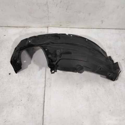 Подкрыльник переднего крыла, правый Мазда 3