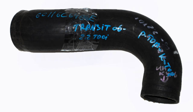 Патрубок интеркуллера CC116K863CB FORD