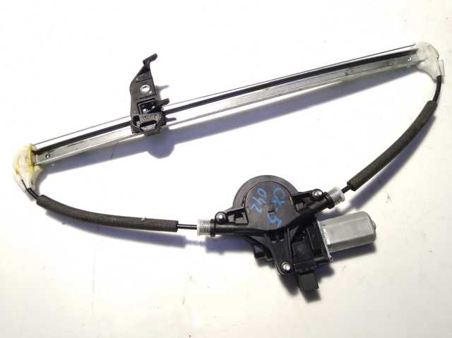 Мотор стеклоподъемника двери передней, правой D6515858XB MAZDA