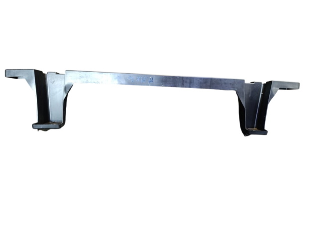 Кронштейн бампера заднего, центральный DN4J50291 MAZDA