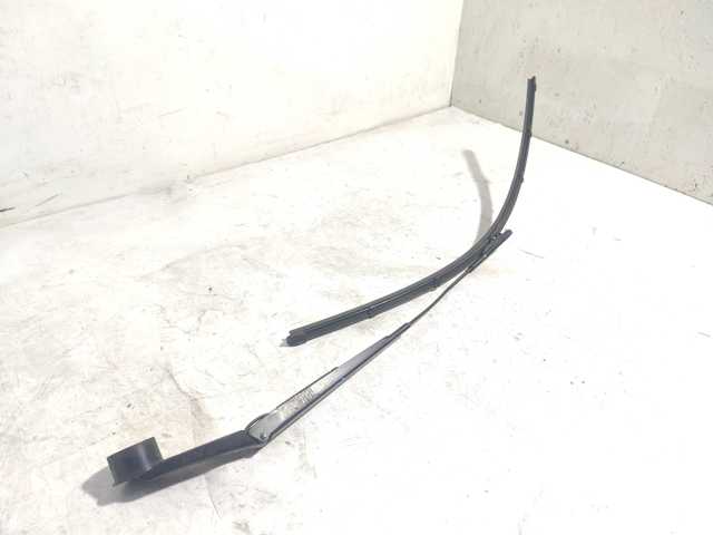 Рычаг-поводок стеклоочистителя лобового стекла DT1117526BB FORD
