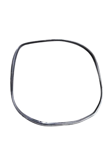 Уплотнитель двери передней, на (кузове) GHP968911 MAZDA