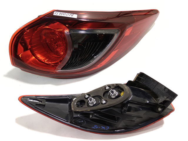 Задний правый внешний фонарь KD5451150D MAZDA