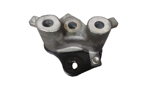 Кронштейн подушки (опоры) двигателя, задней KD6239010 MAZDA