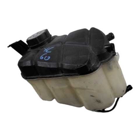 Водяной бачок системы охлаждения LR002627 LAND ROVER