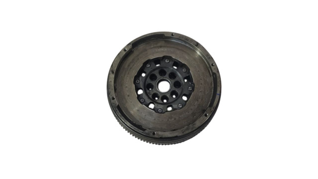 Маховик LR004321 LAND ROVER