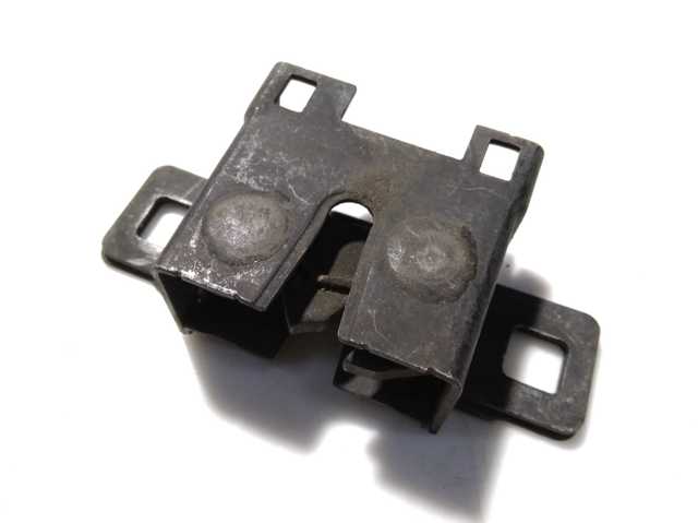 Замок крышки капота LR006268 LAND ROVER