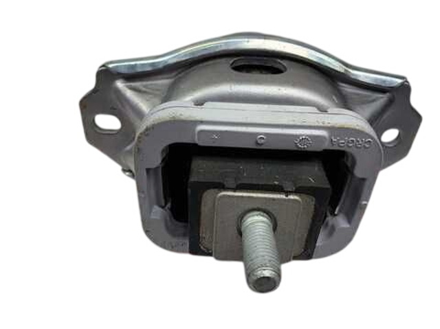 Подушка двигателя левая/правая LR014113 LAND ROVER