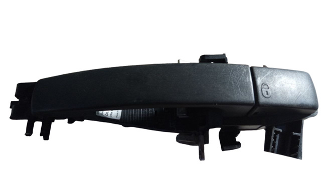 Держатель наружной ручки двери, передней левой LR018296 LAND ROVER
