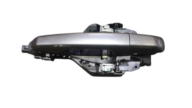 Держатель наружной ручки двери, передней левой LR025541 LAND ROVER