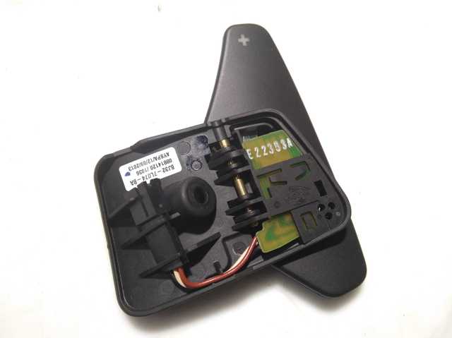 Механизм переключения передач, подрулевой LR028874 LAND ROVER