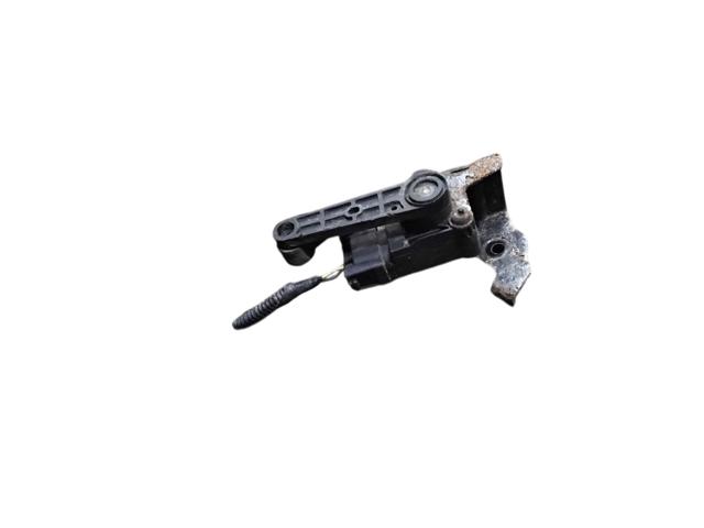 Датчик уровня наклона кузова  LR033256 LAND ROVER