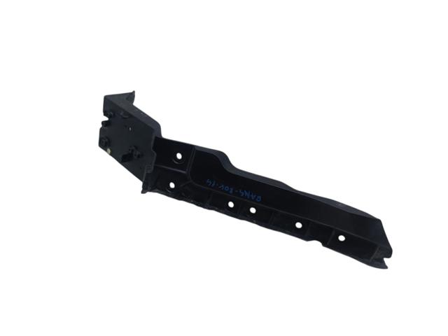 Направляющая заднего бампера, правая LR055887 LAND ROVER
