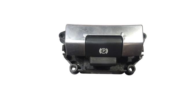 Кнопка электромеханического стояночного тормоза LR060857 LAND ROVER