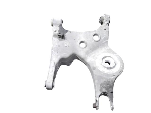 Рычаг задней подвески нижний, левый LR072654 LAND ROVER
