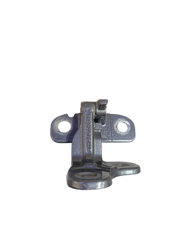 Петля передней двери, правой LR073595 LAND ROVER