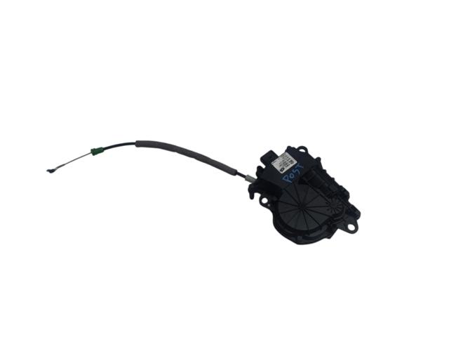 Мотор открытия замка багажника LR090185 LAND ROVER