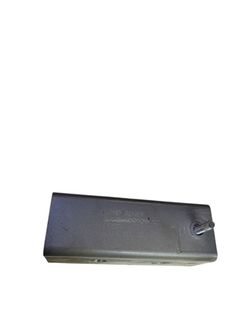 Кронштейн передней панели правый LR090887 LAND ROVER
