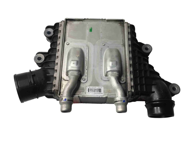 Радиатор интеркуллера LR095900 LAND ROVER