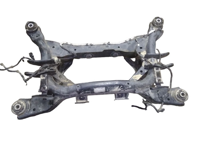 Подрамник задний LR142000 LAND ROVER