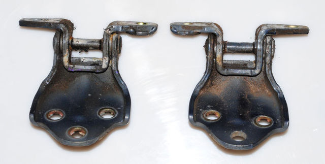 Петля двери передней правой MB574274 MITSUBISHI