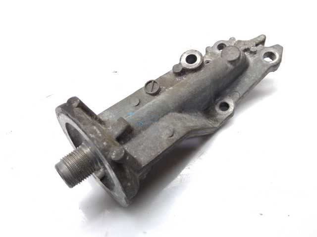 Кронштейн масляного фильтра MD308660 MITSUBISHI