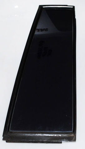 Стекло-форточка двери, задней, правой MR237978 MITSUBISHI
