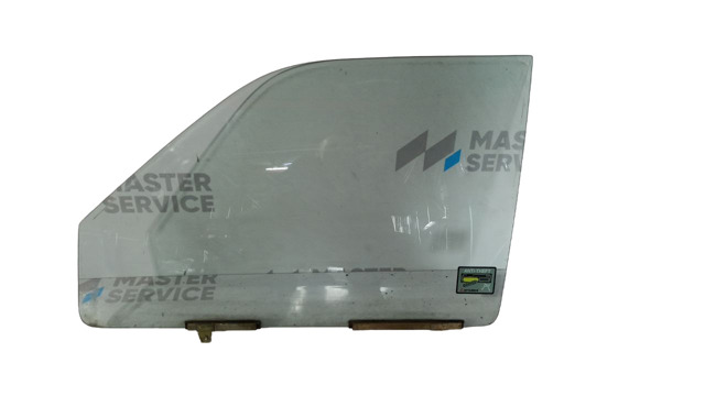 Стекло двери передней левой MR259235 MITSUBISHI