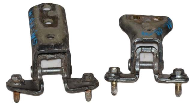 Петля двери передней правой MR271687 MITSUBISHI