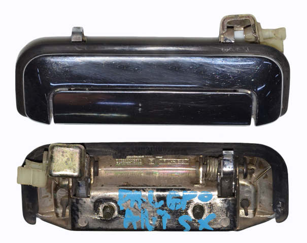 Ручка двери передней наружная левая MR371041 MITSUBISHI