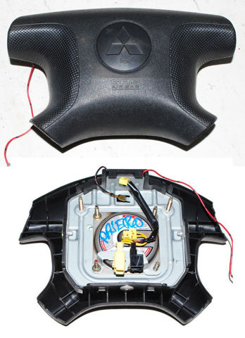 Подушка безопасности водителя MR527359 MITSUBISHI