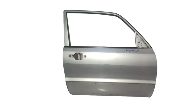 Пассажирская передняя дверь MR555432 MITSUBISHI