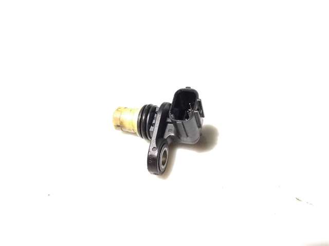 Датчик положения коленвала PE0118221 MAZDA