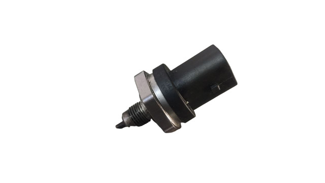 Датчик давления масла Mazda CX-30