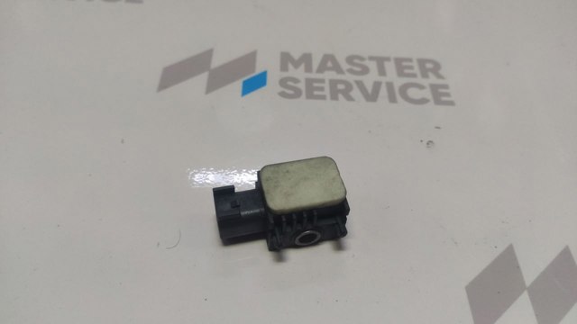 Датчик Айрбег передний YDB500410 LAND ROVER