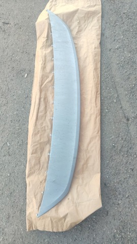Нижняя юбка переднего бампера 11A8075322UC VAG