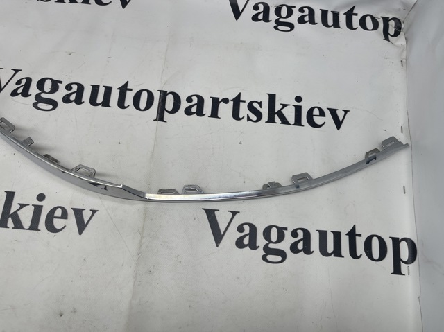 VAG 3G08538422ZZ Молдинг бампера заднего правый в наличии Полтава