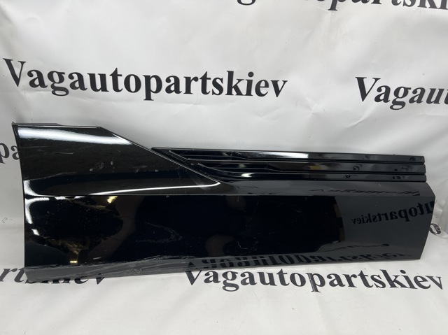 Молдинг двери задней правой нижний 4KE853970AGRU VAG