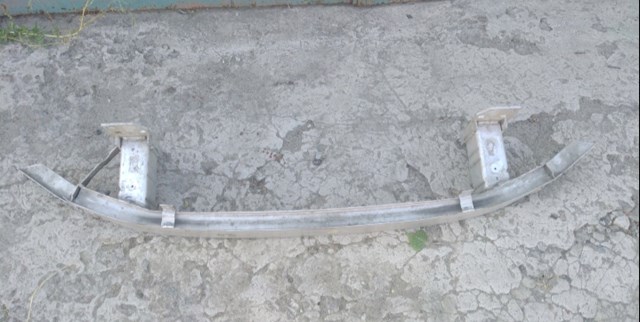 Балка бампера переднего 4N0807109F VAG