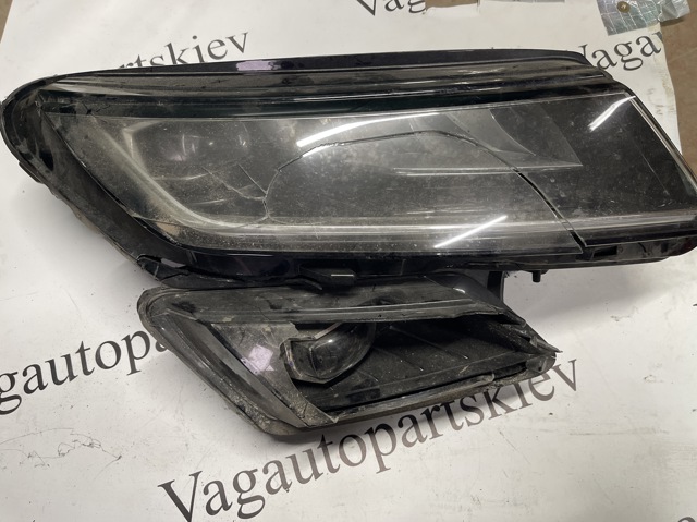Фара комбинированная, передняя 566941016F VAG