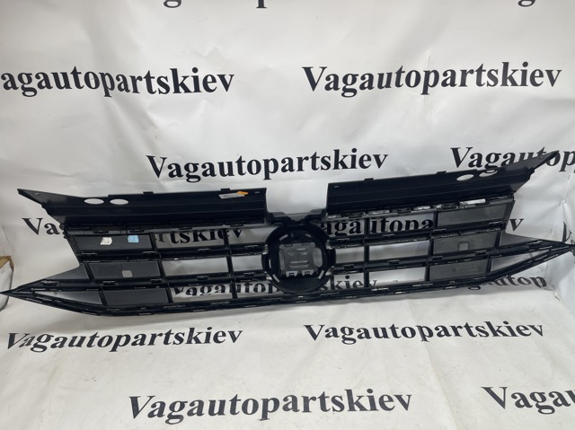 VAG 5NA853651BEZLL Решетка радиатора в наличии Черновцы