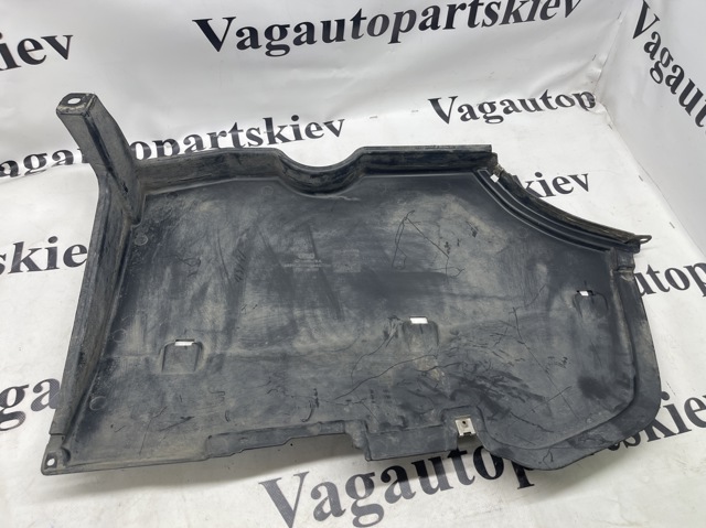 Защита днища, задняя правая 80A825219A VAG