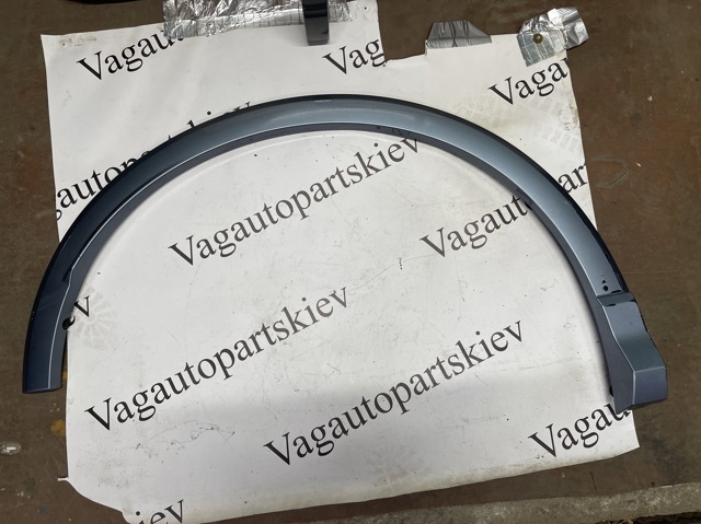 Расширитель задней арки колеса, правый 89A853818EGRU VAG
